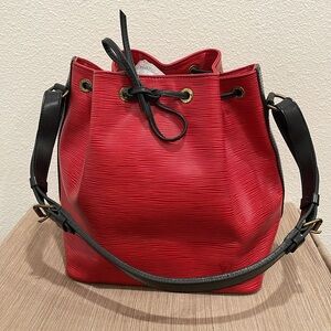 Authentic Louis Vuitton Epi Petit Noe Red Black epi Leather Bucket Bag
